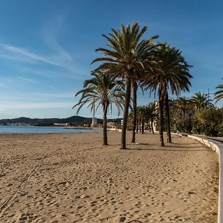 Lavandou, T2 Cabine 4 Pers, A 10 M Plage, Parking Prive, Tennis, Jardin - Fr-1-803-68 *